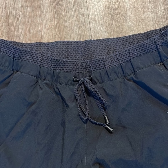 ADIDAS ACTIVEWEAR CAPRIS (M) - Picture 5 of 9